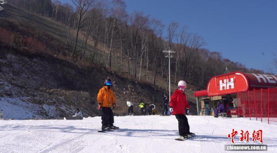 ��ѩ�ۺ����w�(y��n)���׻�������ʯ���� �z