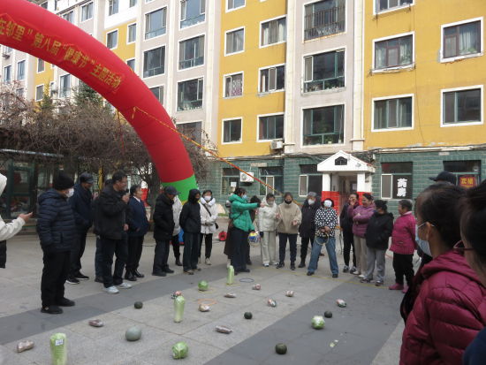 �����ֵ������^(q��)�_չ����ů���(y��ng)���������������(ji��)���}���(d��ng)